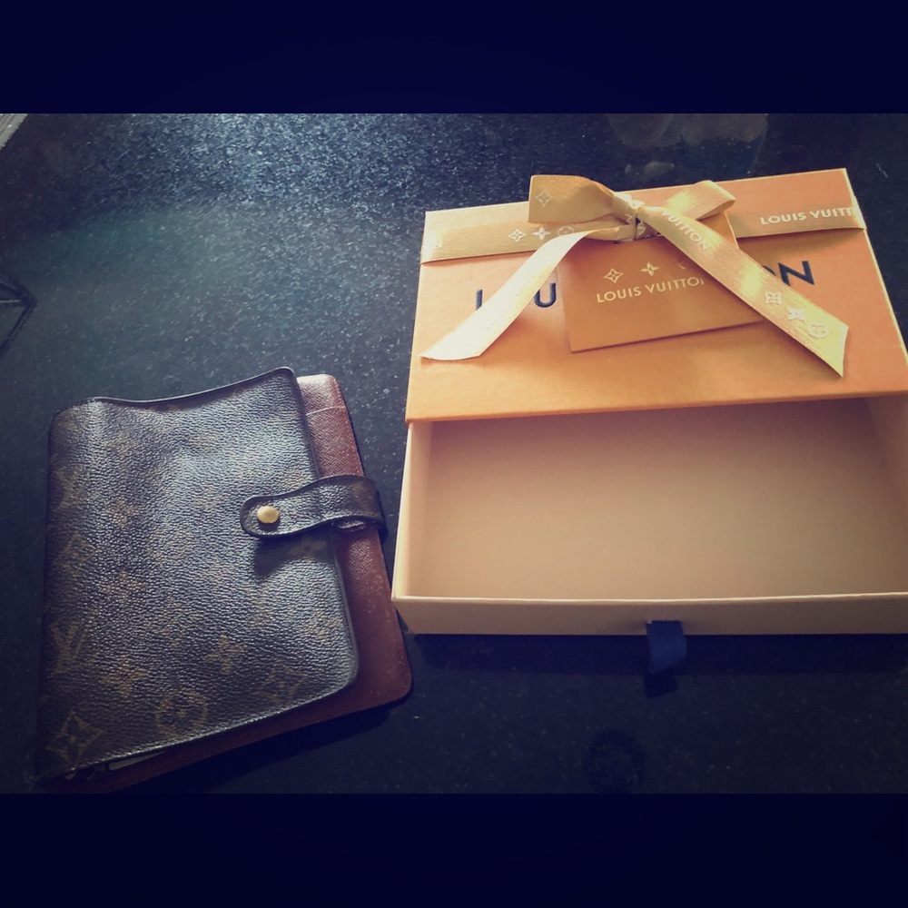 Authentic Louis Vuitton small agenda in monogram